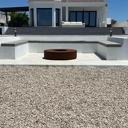 The White House Villa